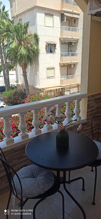 Torrevieja 2 Bedroom Holiday Apartment Bagian luar foto